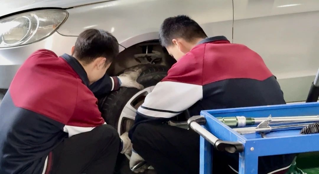 以赛强技铸匠心 | 筑牢根基育英才
